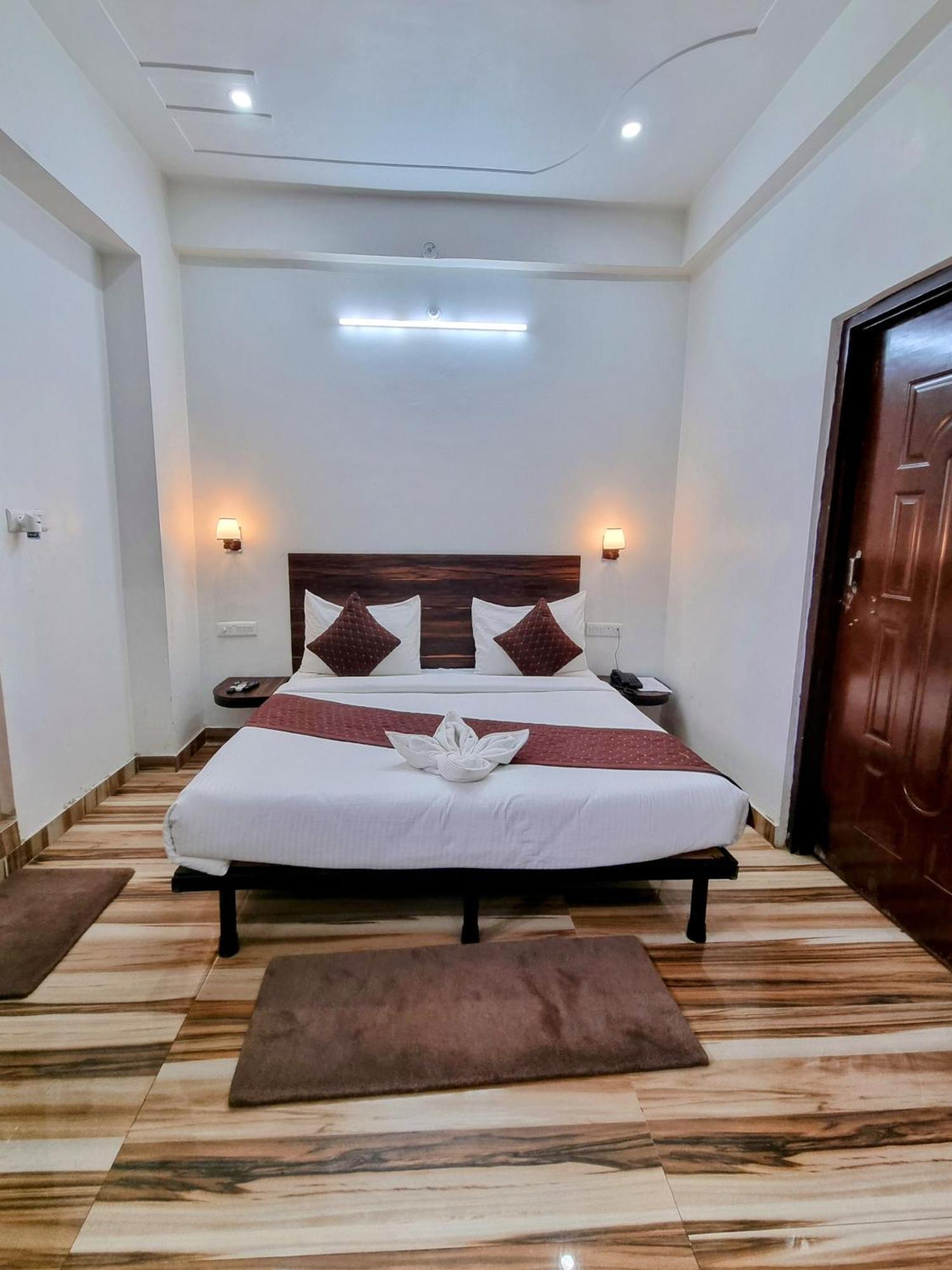 Hotel Sangam View Prayagraj Extérieur photo