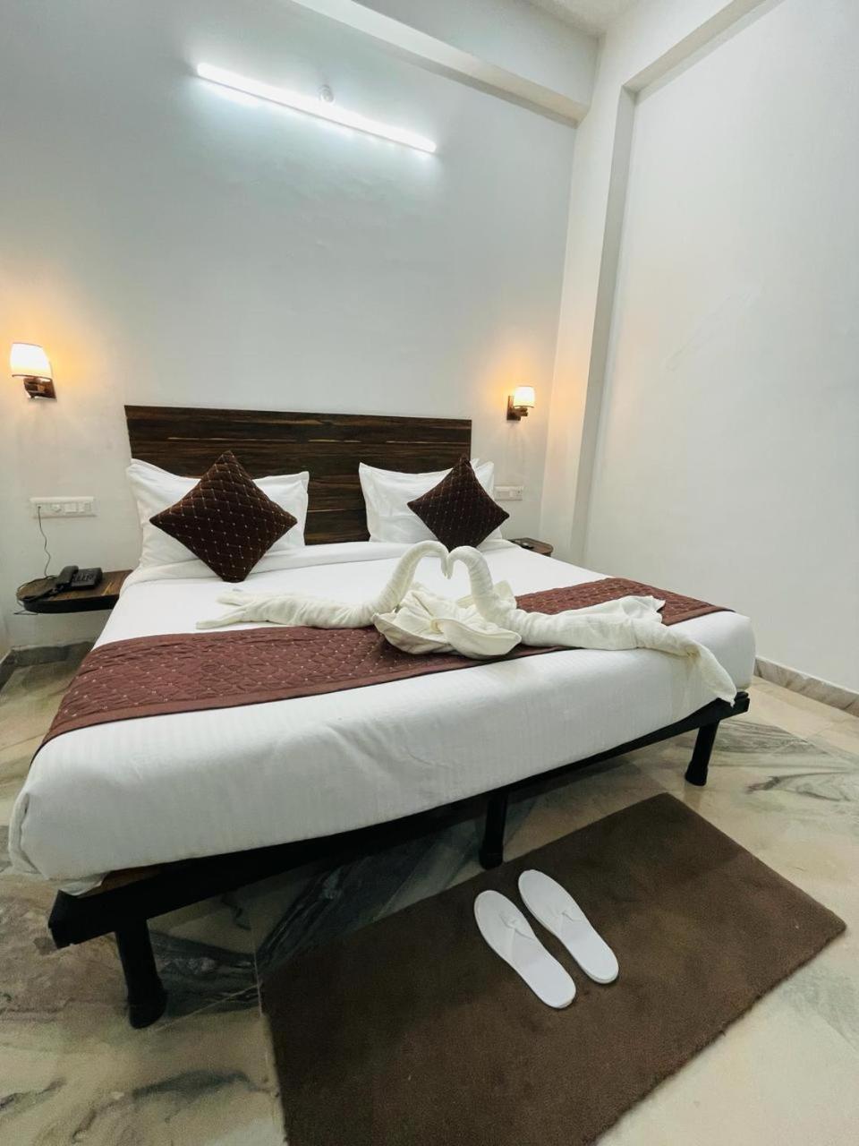 Hotel Sangam View Prayagraj Extérieur photo