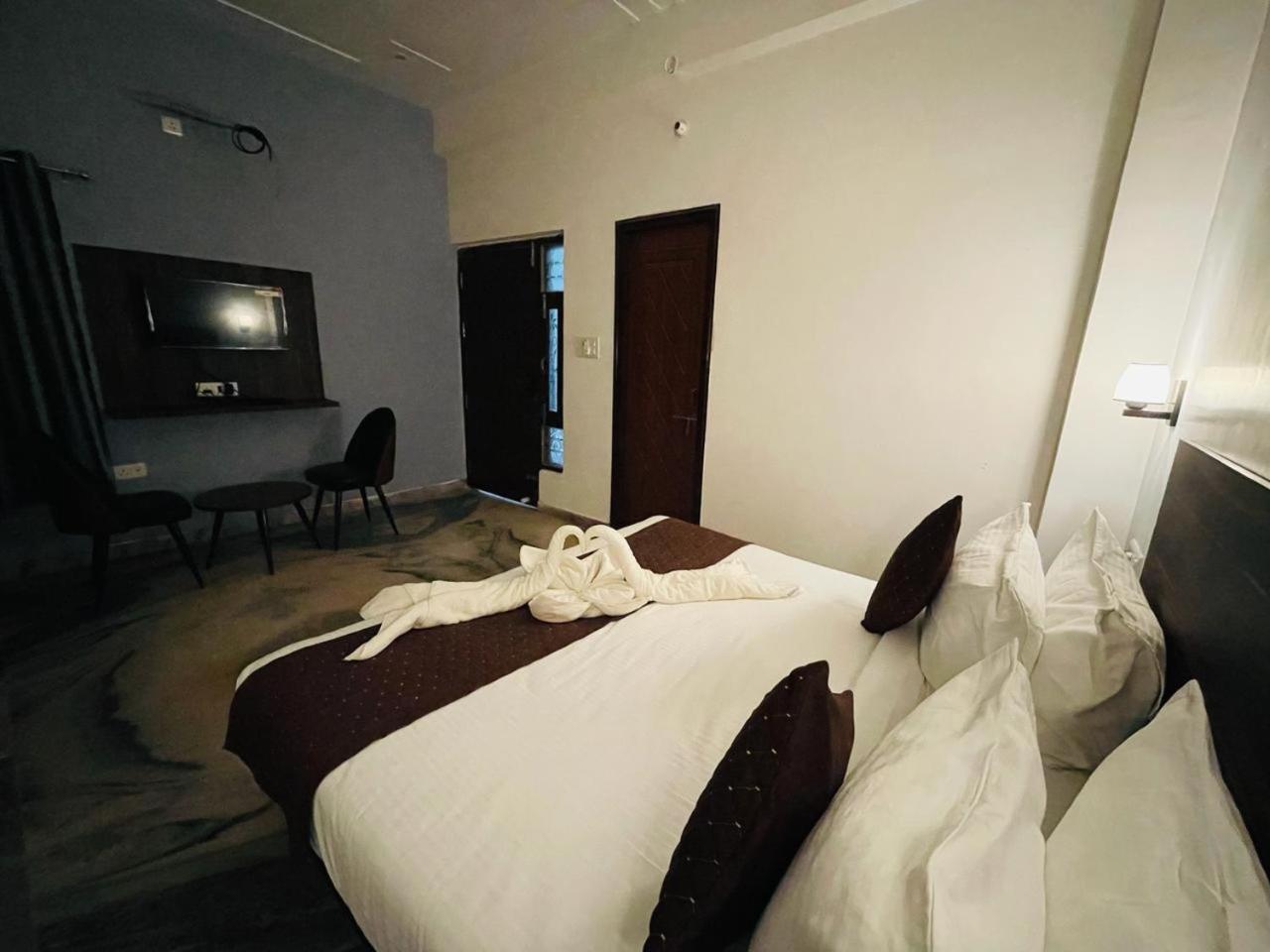 Hotel Sangam View Prayagraj Extérieur photo