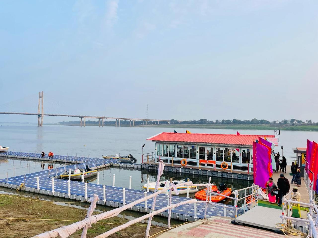 Hotel Sangam View Prayagraj Extérieur photo