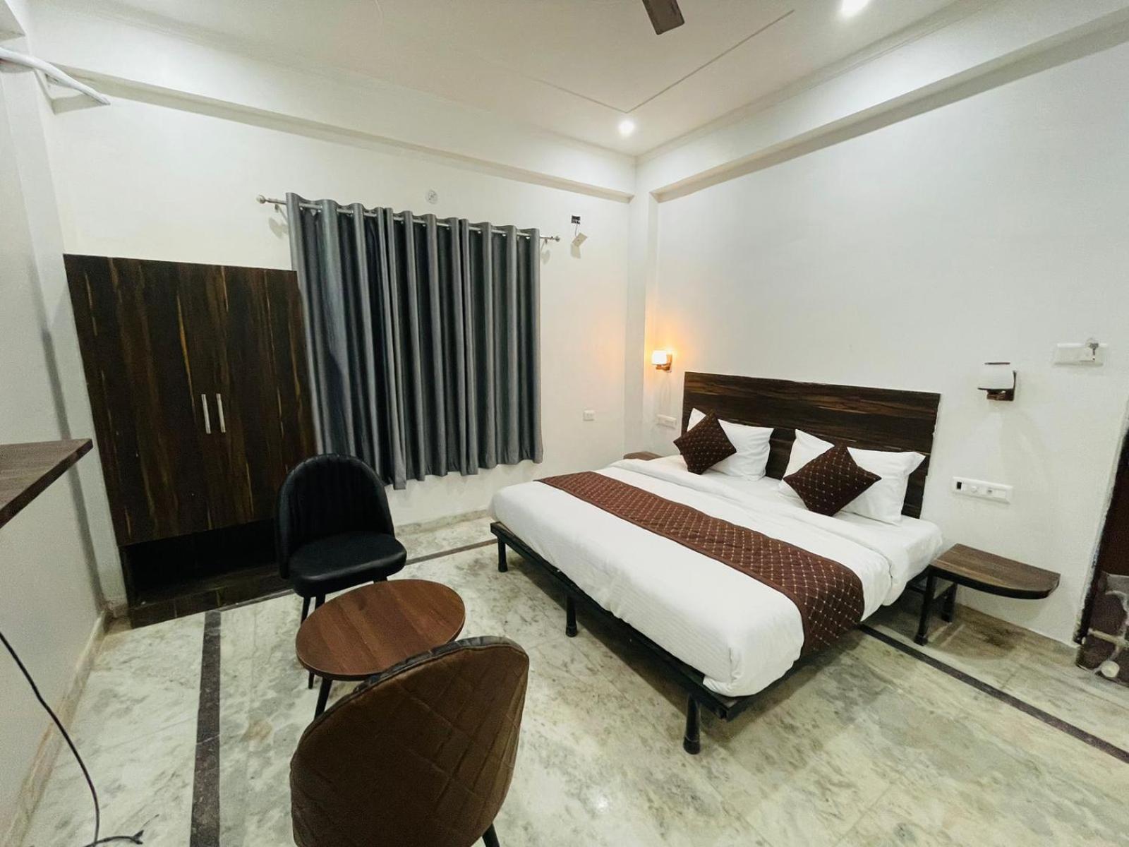 Hotel Sangam View Prayagraj Extérieur photo