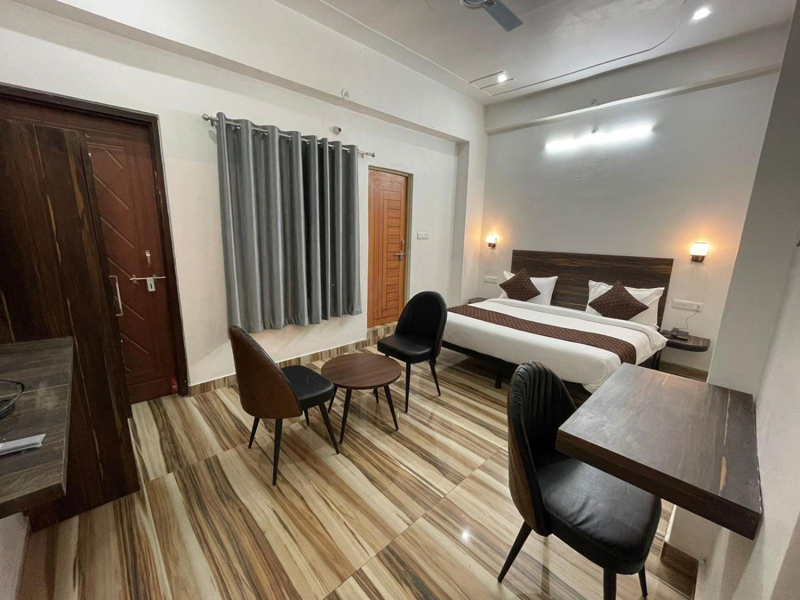 Hotel Sangam View Prayagraj Extérieur photo